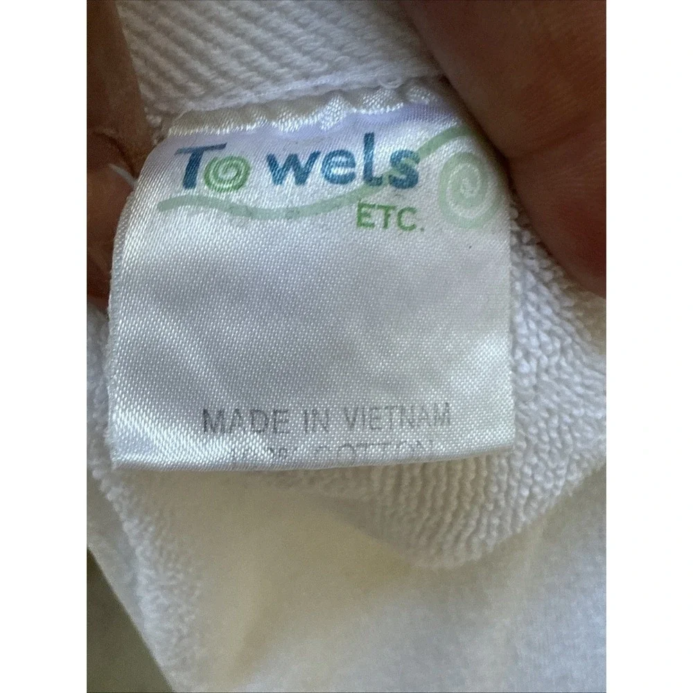 VTG‎ Nestle Beach Towel Large White Blue 66x35
